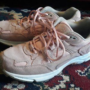 Vionic Dusty Pink Suede Orthotic Shoes 9